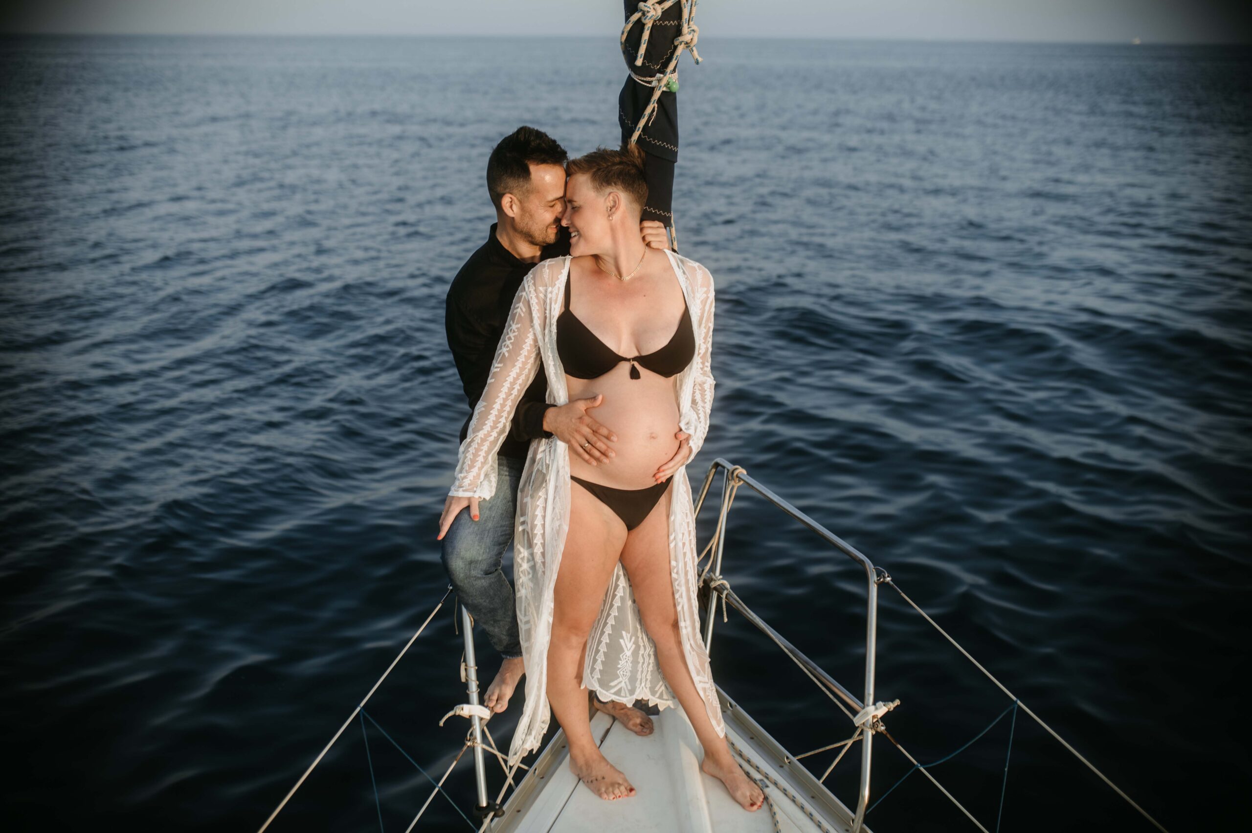 Couple photo session in the sea
